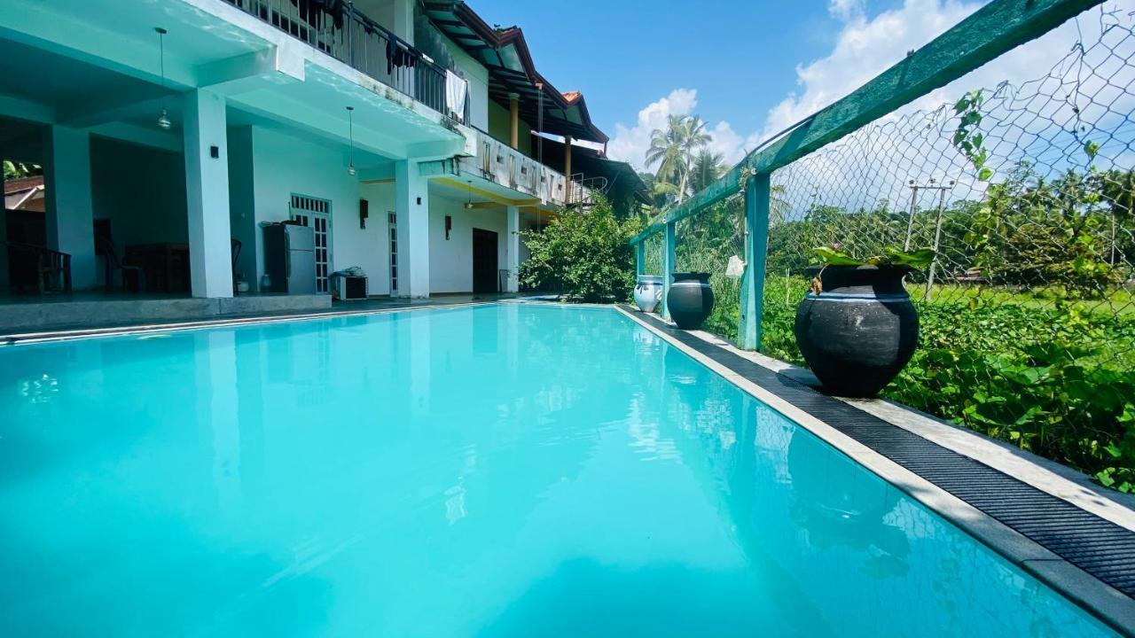 Royal Ace Unawatuna Buitenkant foto