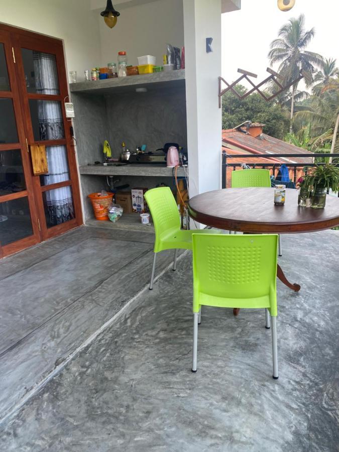 Royal Ace Unawatuna Buitenkant foto