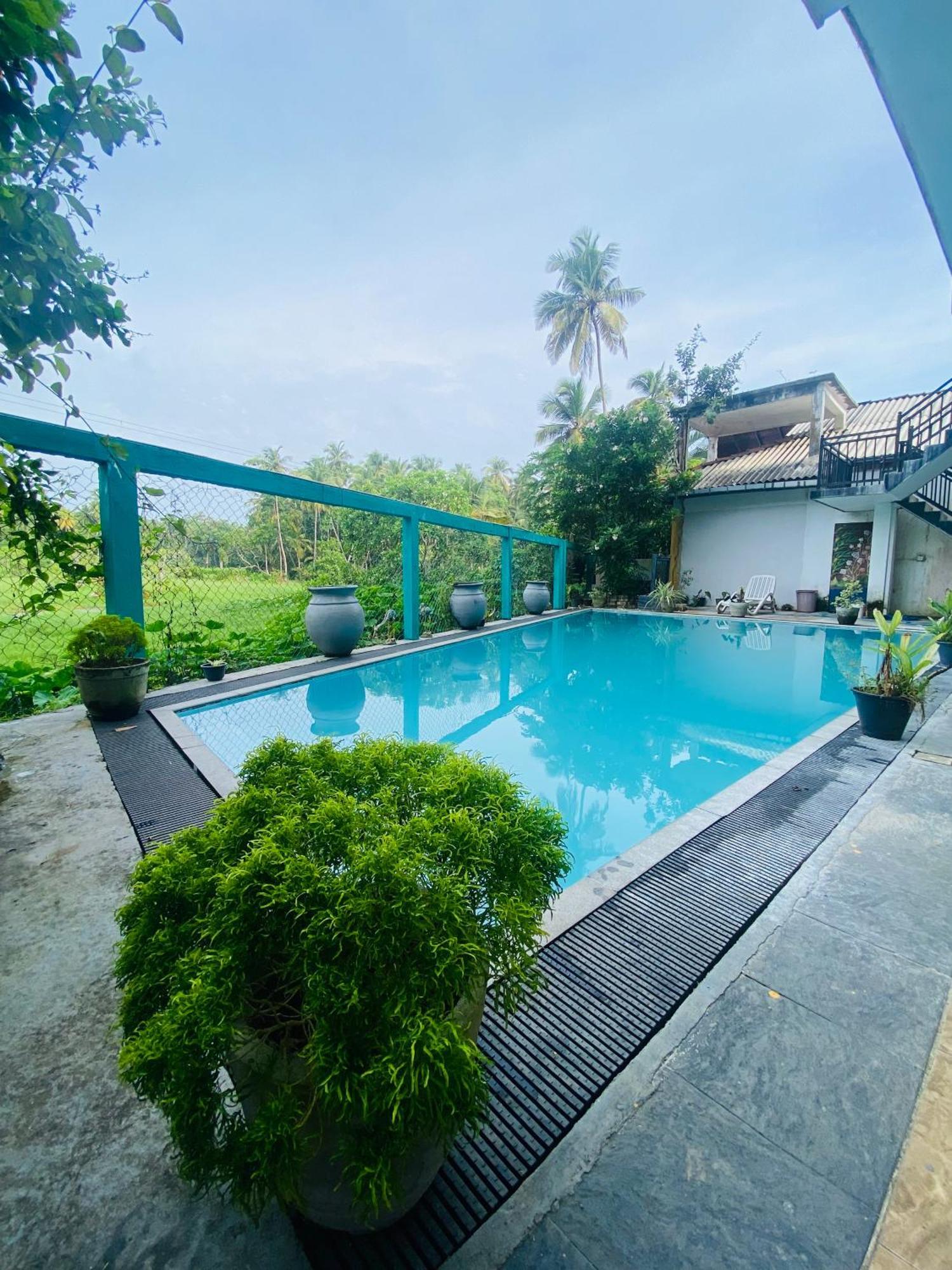 Royal Ace Unawatuna Buitenkant foto